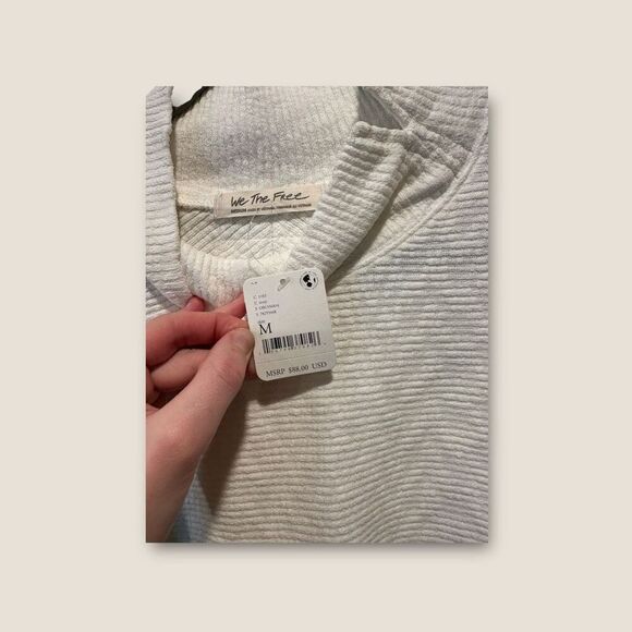 Free People Kasey Mock Neck Top Ivory NWT Sjze Medium - Picture 8 of 9
